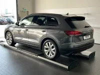 Gebraucht VW Touareg 231 PS (169 kW) 2023 Siliziumgrau metallic SUV