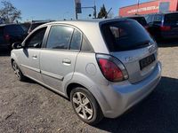 Gebraucht Kia Rio Vision 97 PS (71 kW) 2011 Silber Limousine