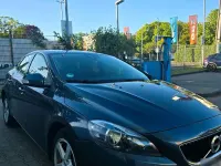 Gebraucht Volvo V40 120 PS (88 kW) 2018 Blau Limousine