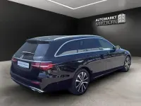Gebraucht Mercedes E300 306 PS (225 kW) 2022 Schwarz/baltic black Kombi