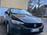 Gebraucht Fiat Tipo 95 PS (69 kW) 2018 Schwarz Limousine