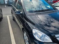 Gebraucht Mercedes B200 136 PS (100 kW) 2011 Schwarz Van / Kleinbus
