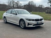Gebraucht BMW 318 150 PS (110 kW) 2020 Weiß Limousine