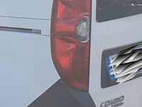 Gebraucht Opel Combo Edition 120 PS (88 kW) 2013 Weiß Van / Kleinbus