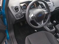 Gebraucht Ford Fiesta 80 PS (58 kW) 2013 Blau Kleinwagen