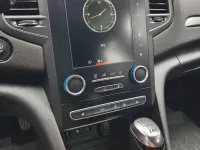 Gebraucht Renault Mégane IV Intens 132 PS (97 kW) 2018 Rot Limousine