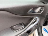 Usata Opel Zafira Tourer 120 CV (88 kW) 2012 Argento Monovolume
