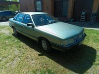 Second-hand Audi 100 87 CP (63 kW) 1986 Verde Berlinǎ