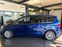 Gebraucht VW Touran Comfortline 116 PS (85 kW) 2018 Blau Van / Kleinbus