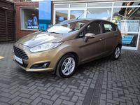 Gebraucht Ford Fiesta 101 PS (74 kW) 2013 Braun Kleinwagen