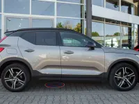 Gebraucht Volvo XC40 R-Design 197 PS (144 kW) 2022 Pebble grey / metallic SUV