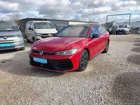 Gebraucht VW Passat R-line 150 PS (110 kW) 2025 Chilirot metallic Kombi