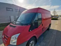 Gebraucht Ford Transit 115 PS (84 kW) 2009 Rot Van / Kleinbus