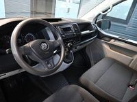 Gebraucht VW Transporter 102 PS (75 kW) 2018 Weiß Van