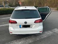 Gebraucht VW Golf VII Highline 150 PS (110 kW) 2019 Weiß Kombi