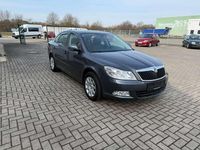 Gebraucht Skoda Octavia Ambiente 105 PS (77 kW) 2012 Anthracitegrau metallic Limousine