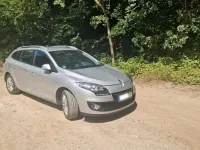 Gebraucht Renault Mégane GrandTour Initiale Paris 110 PS (80 kW) 2013 Silber Kombi
