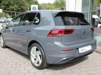 Gebraucht VW Passat 150 PS (110 kW) 2022 Deep black Kombi