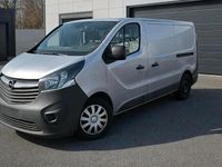 Gebraucht Opel Vivaro 145 PS (106 kW) 2018 Silber Van / Kleinbus