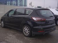 Käytetty Ford S-MAX Titanium 239 HP (175 kW) 2016 Musta Tila-auto