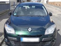 gebraucht Renault Mégane III TCE 130 metallic grün