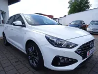 Gebraucht Hyundai i30 Trend 120 PS (88 kW) 2024 Weiß Limousine