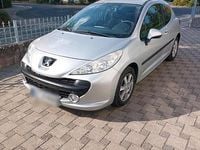 Gebraucht Peugeot 207 95 PS (69 kW) 2009 Silber Kleinwagen