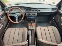 Gebraucht Mercedes 190 118 PS (86 kW) 1990 Silber Limousine