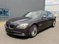 Gebraucht BMW 730 Sport Line 245 PS (180 kW) 2011 Grau Limousine