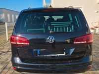 Gebraucht VW Sharan Comfortline 150 PS (110 kW) 2017 Schwarz Van / Kleinbus