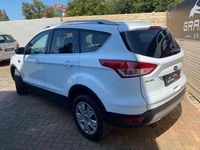 Używany Ford Kuga Trend 150 KM (110 kW) 2016 Biały SUV