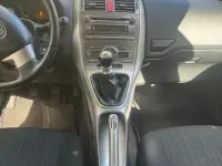 Gebraucht Toyota Auris 101 PS (74 kW) 2010 Silber Kleinwagen