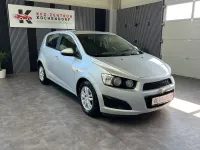 Gebraucht Chevrolet Aveo LT 101 PS (74 kW) 2012 Silber Limousine