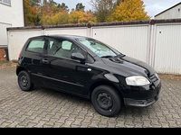 Gebraucht VW Fox 60 PS (44 kW) 2007 Schwarz Kleinwagen