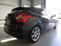 gebraucht Ford Focus 1.0 EB Titanium **NAVI+LEDER+KAMERA+PDC**