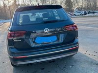 Gebraucht VW Tiguan Highline 150 PS (110 kW) 2018 Grau SUV