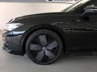 Gebraucht VW Passat R-line 150 PS (110 kW) 2025 Schwarz Kombi