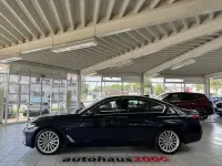 Gebraucht BMW 545e Luxury Line 394 PS (289 kW) 2021 Tansanitblau Limousine