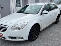 Gebraucht Opel Insignia Edition 131 PS (96 kW) 2012 Weiß Kombi