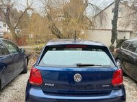 Gebraucht VW Polo 80 PS (58 kW) 2014 Blau Kleinwagen