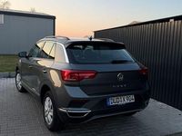 Gebraucht VW T-Roc 150 PS (110 kW) 2018 Grau SUV