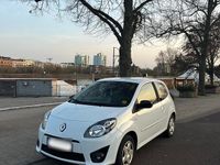 Second-hand Renault Twingo 75 CP (55 kW) 2010 Alb Hatchback