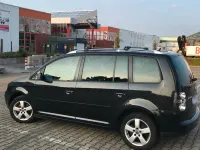 Gebraucht VW Touran 101 PS (74 kW) 2004 Schwarz Van / Kleinbus