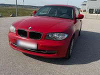 Gebraucht BMW 116 122 PS (89 kW) 2010 Rot Kleinwagen
