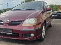 Gebraucht Nissan Almera Tino 114 PS (83 kW) 2003 Rot Van / Kleinbus