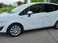 Gebraucht Opel Meriva 120 PS (88 kW) 2012 Weiß Van / Kleinbus