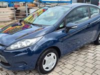 Gebraucht Ford Fiesta Trend 60 PS (44 kW) 2009 Blau Kleinwagen