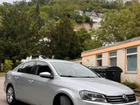 Gebraucht VW Passat 125 PS (91 kW) 2011 Grau Limousine