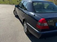 Gebraucht Mercedes C180 Elegance 122 PS (89 kW) 1994 Blau Limousine