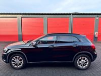 Gebraucht Mercedes GLA200 156 PS (114 kW) 2017 Schwarz SUV